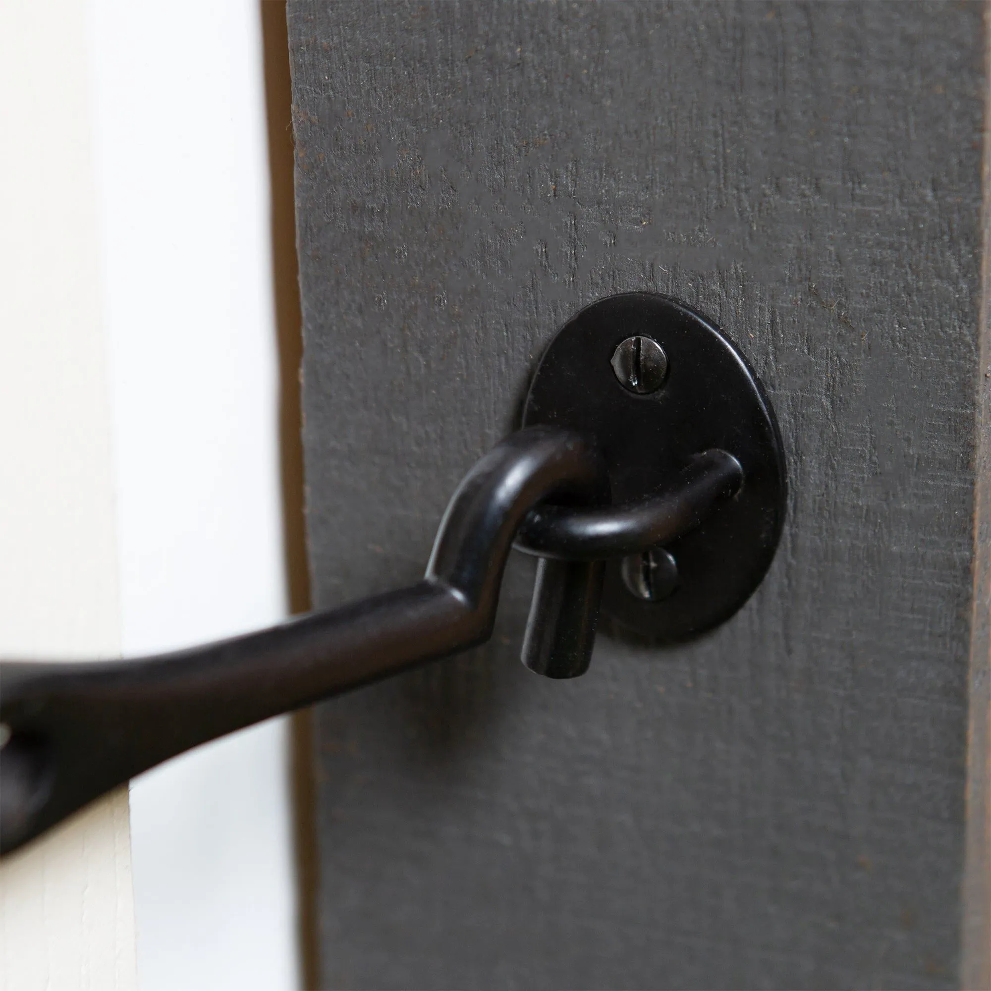 125mm Black Rustic Cabin Hook and Eye - By Hammer & Tongs
