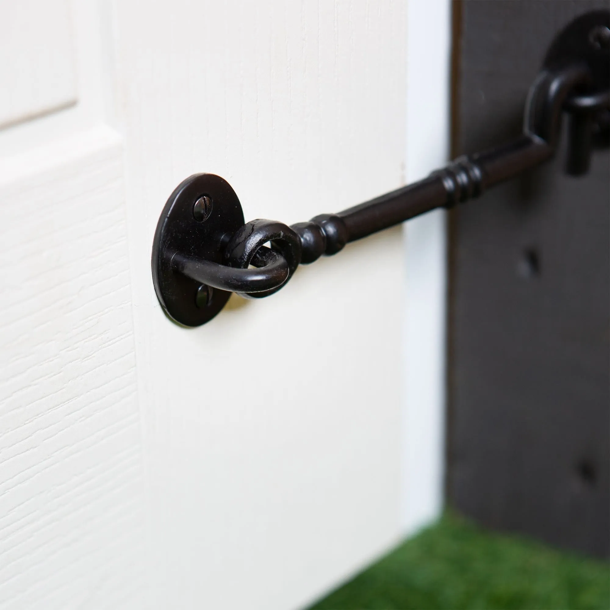 165mm Black Ornate Cabin Hook and Eye - By Hammer & Tongs