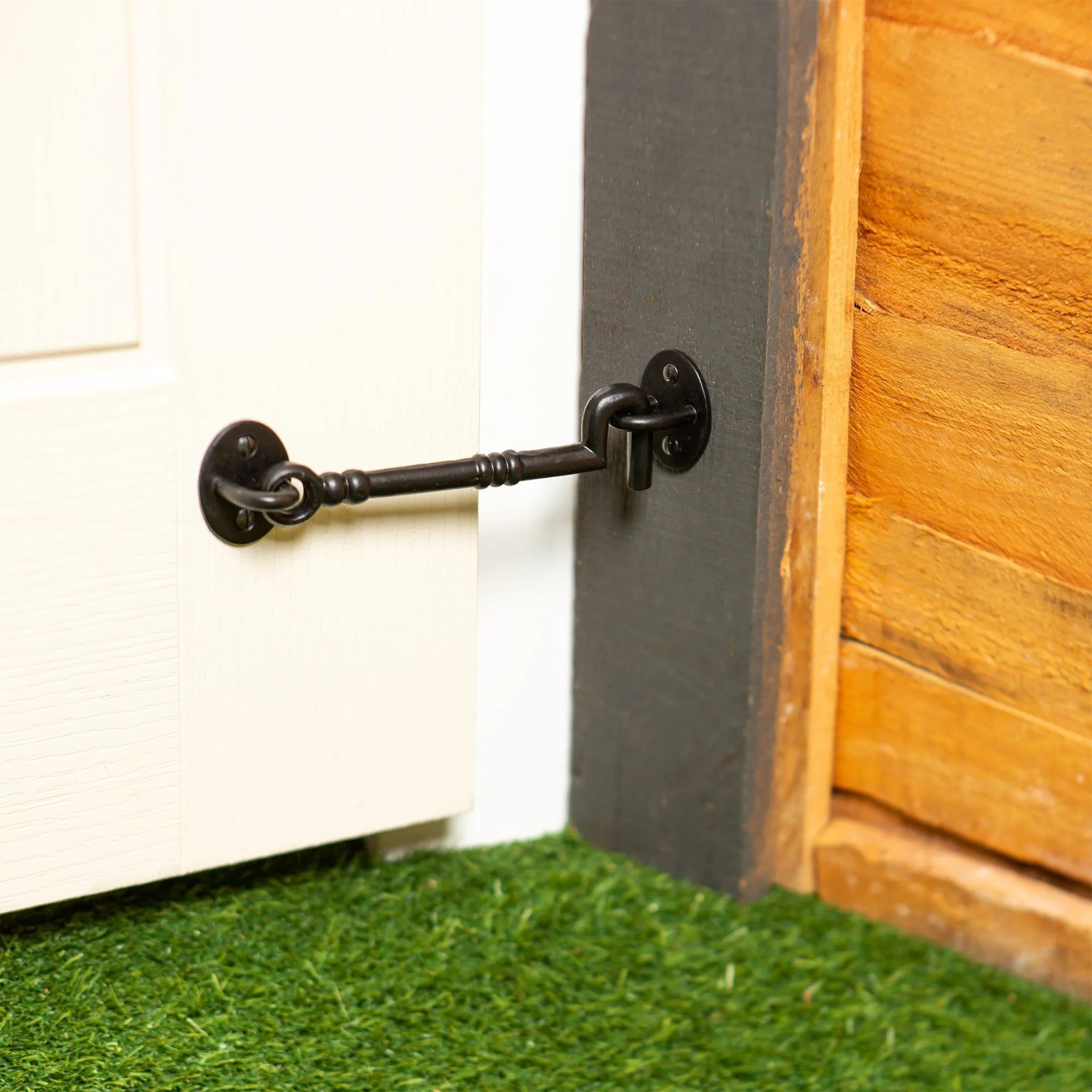 165mm Black Ornate Cabin Hook and Eye - By Hammer & Tongs