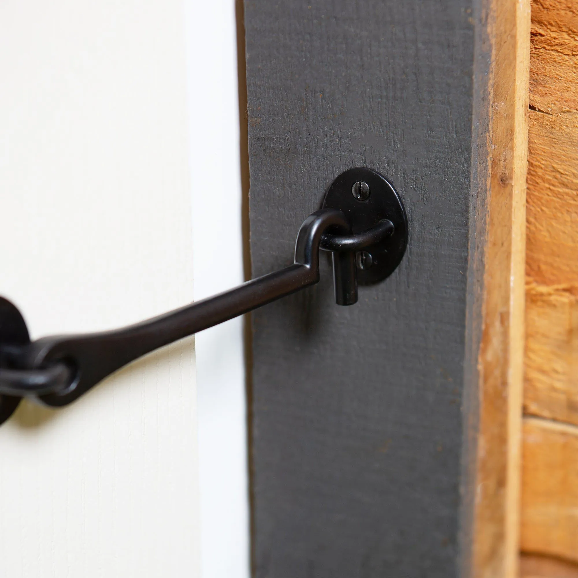 225mm Black Rustic Cabin Hook and Eye - By Hammer & Tongs
