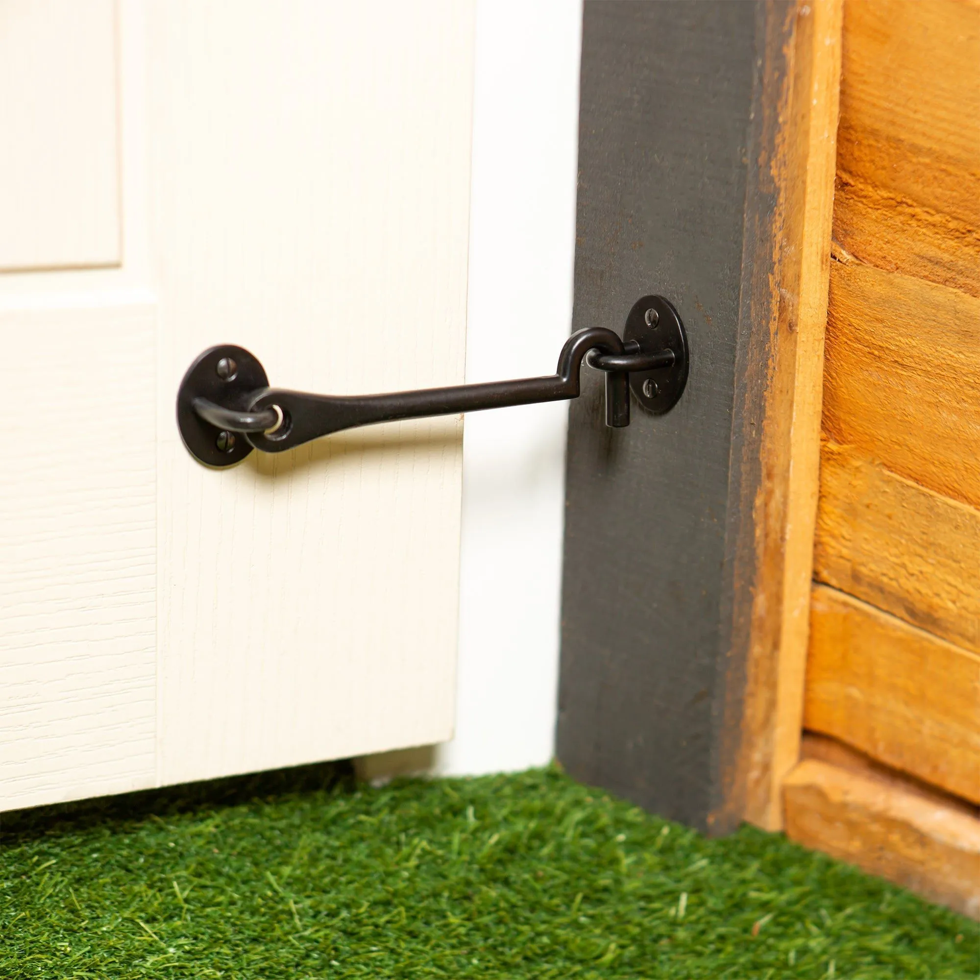 225mm Black Rustic Cabin Hook and Eye - By Hammer & Tongs