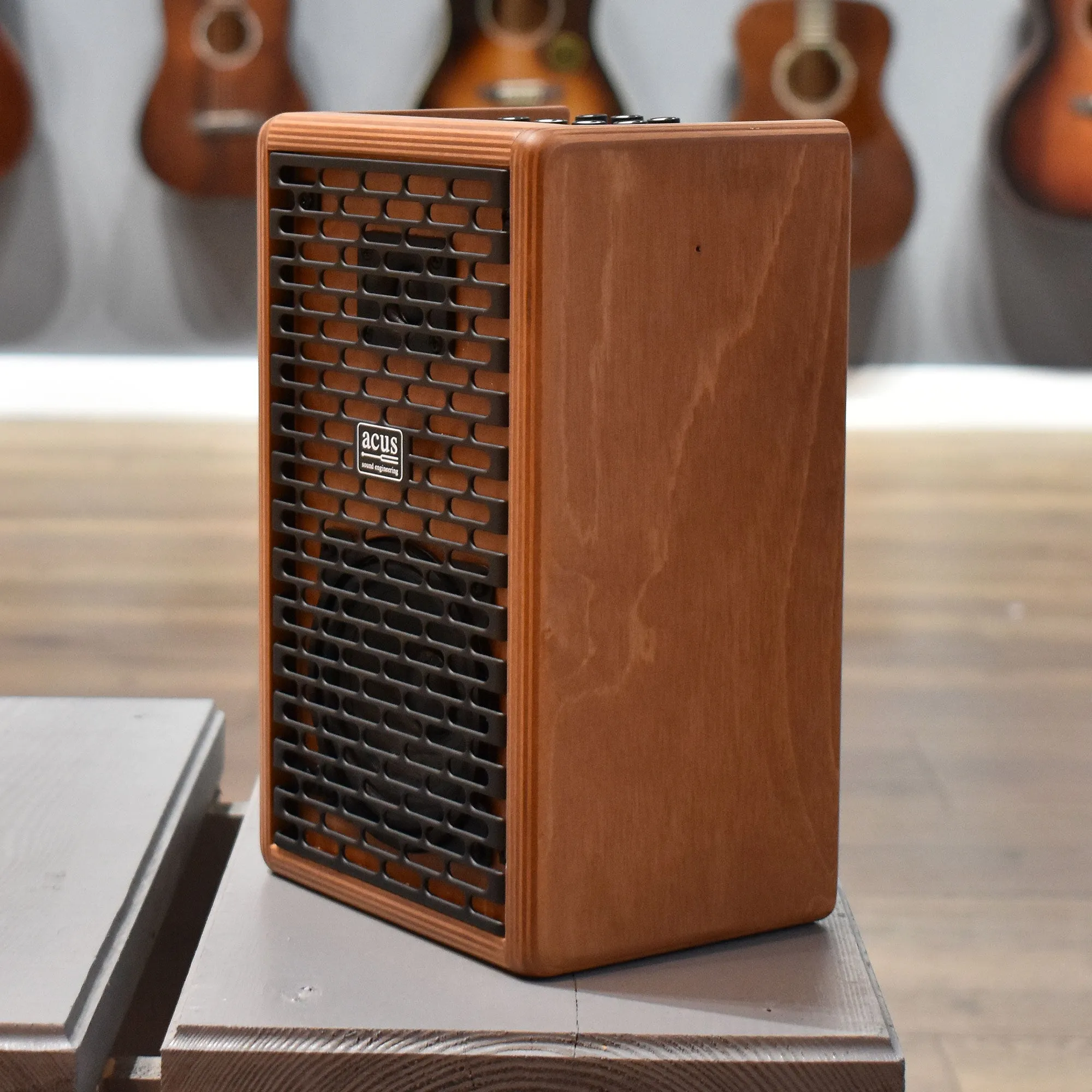 Acus OneForStrings 4 Ferdi Wood Acoustic Guitar Amplifier
