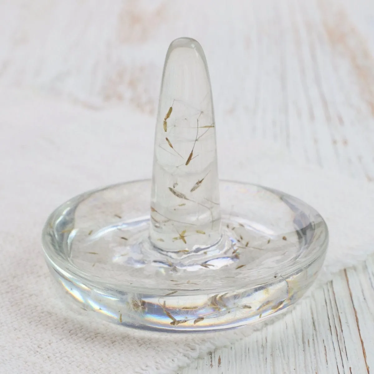 Botanical Dandelion Seeds Ring Holder