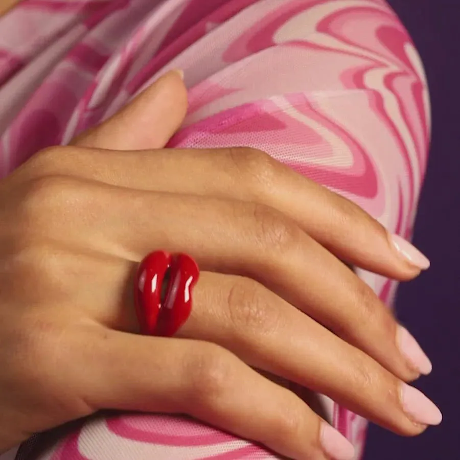Classic Red HOTLIPS Ring by Solange