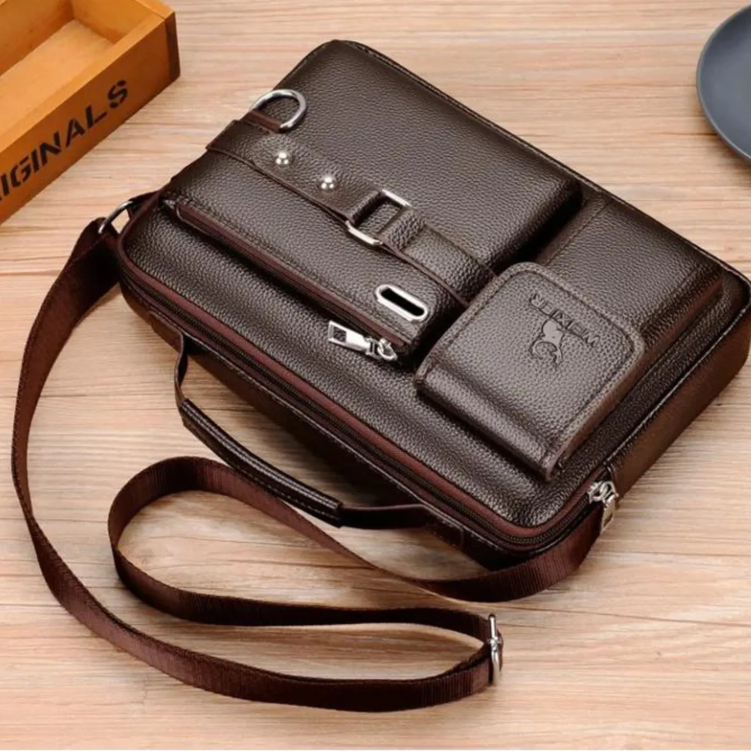 Executive Classic Leather Messenger Bag