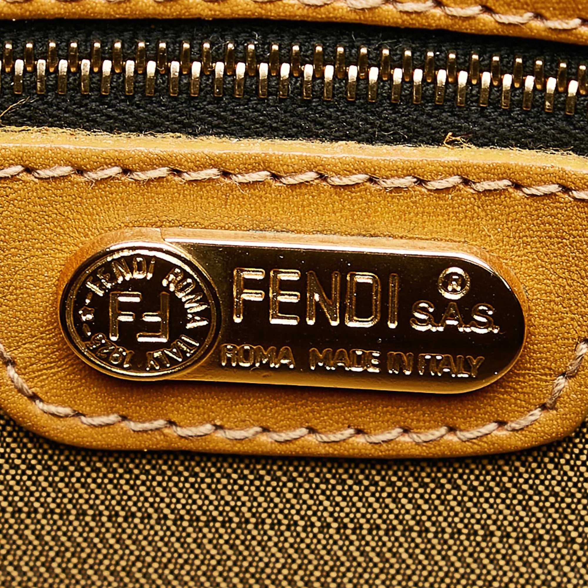 Fendi Tiger Print Canvas Shoulder Bag (SHG-28562)