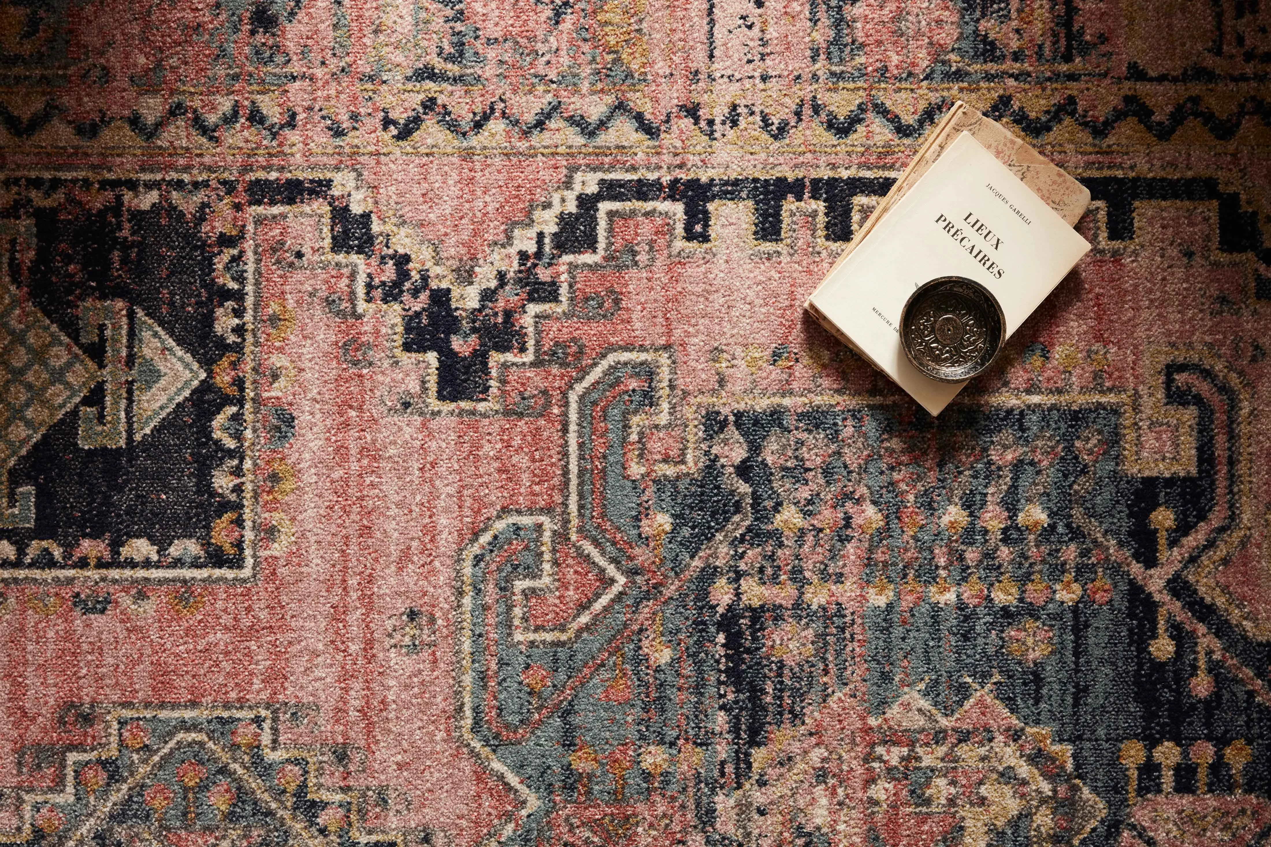 Jocelyn Rug in Rose & Rose