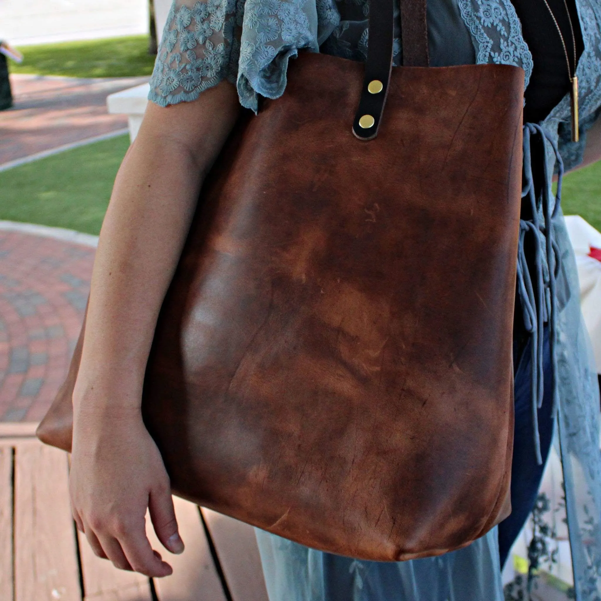 Large Saddle Brown Leather Tote