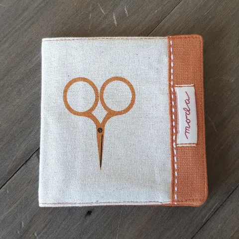 Make Time Sewing Needle Case / Keeper