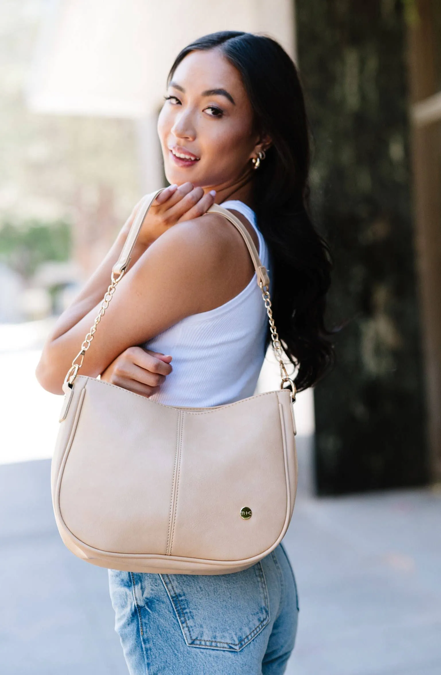 Marissa Crossbody Saddle Bag: Sugar Cookie