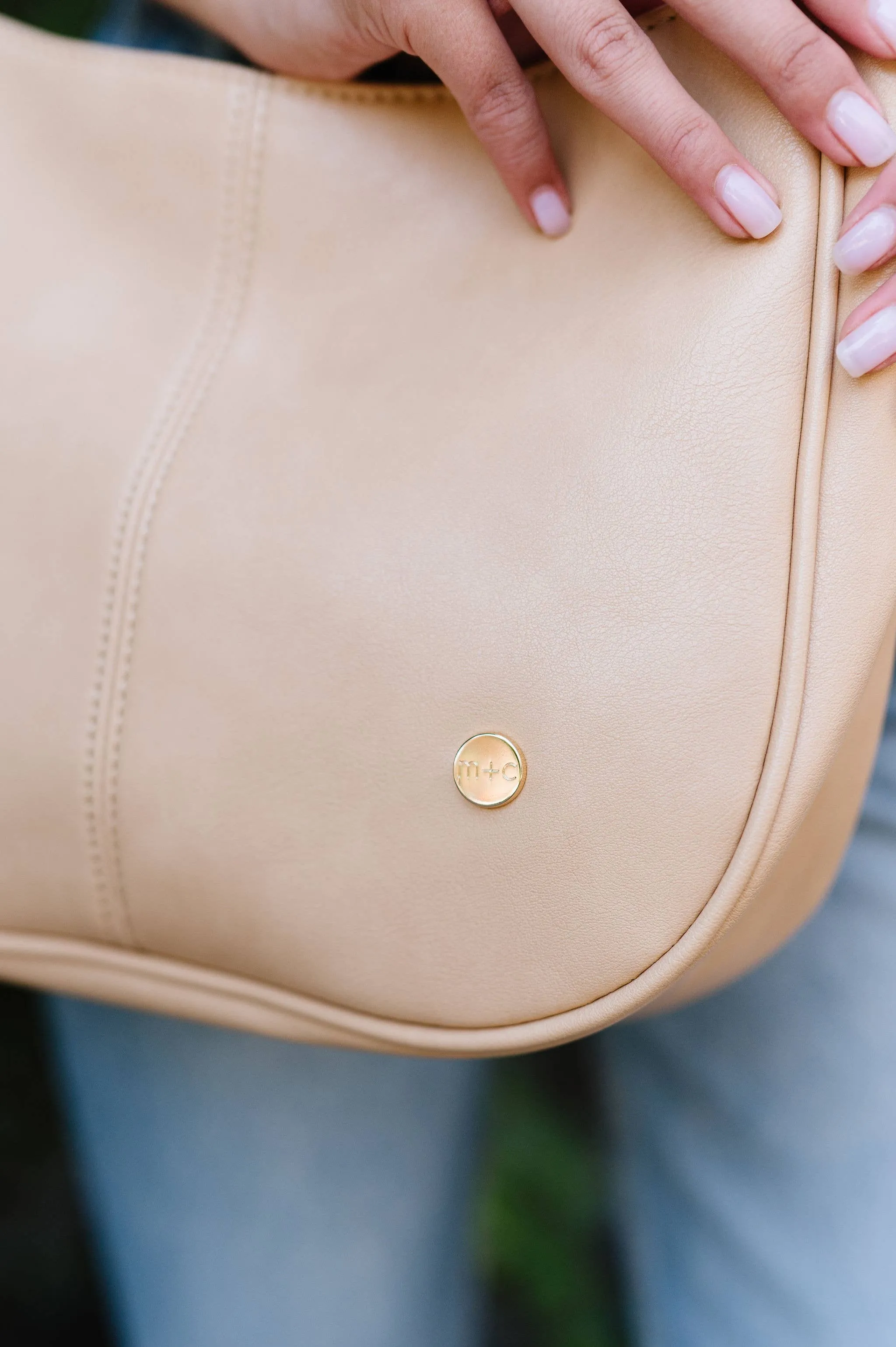 Marissa Crossbody Saddle Bag: Sugar Cookie