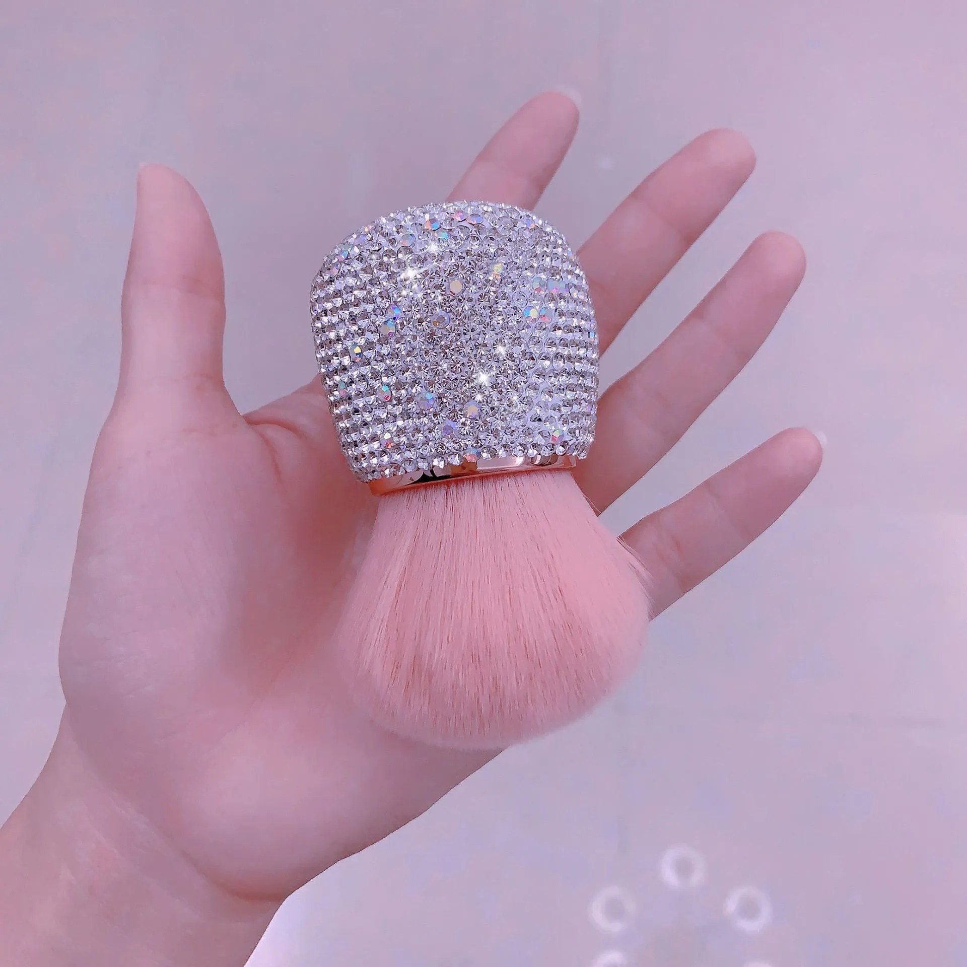Multifunctional Makeup Brush Single Pack High-Value Diamond-Encrusted Portable Blusher Loose Powder Concealer Brush Super Soft