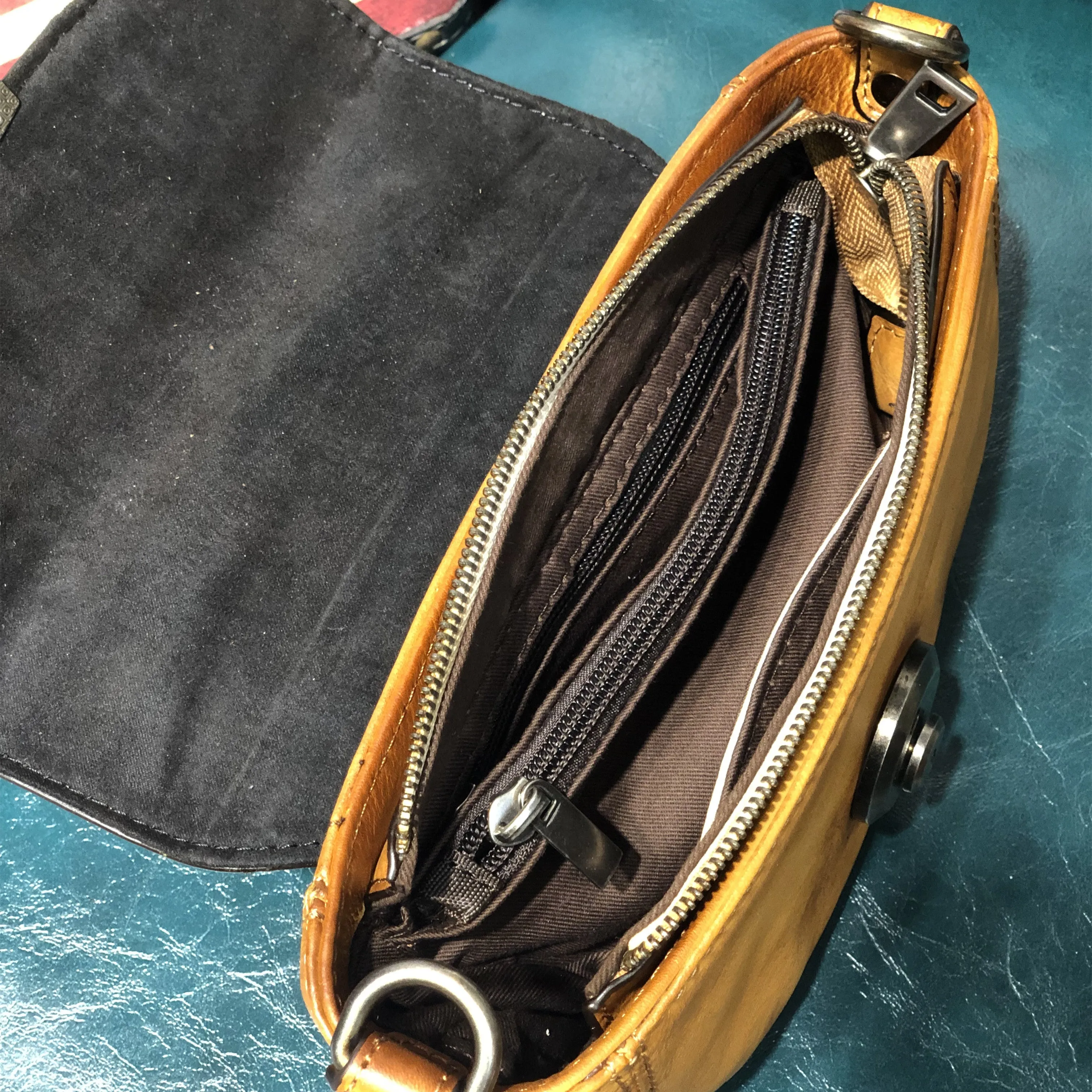 Vintage Womens Small Leather Crossbody Saddle Bag Handbags for Women